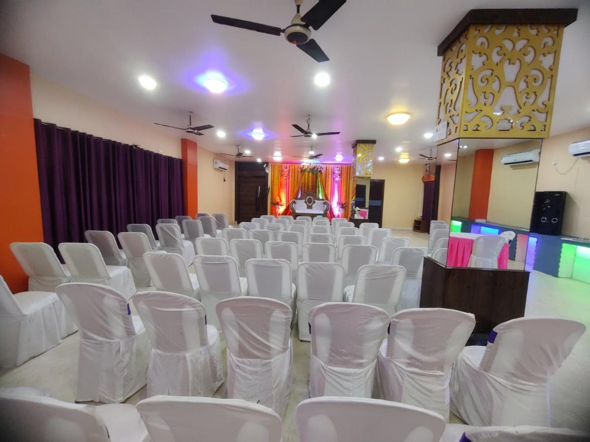 Matri Hotel&Banquets Patna  Bagian luar foto